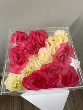Load image into Gallery viewer, 25 Rose Box (10&quot; x 10&quot; x 6&quot;H)